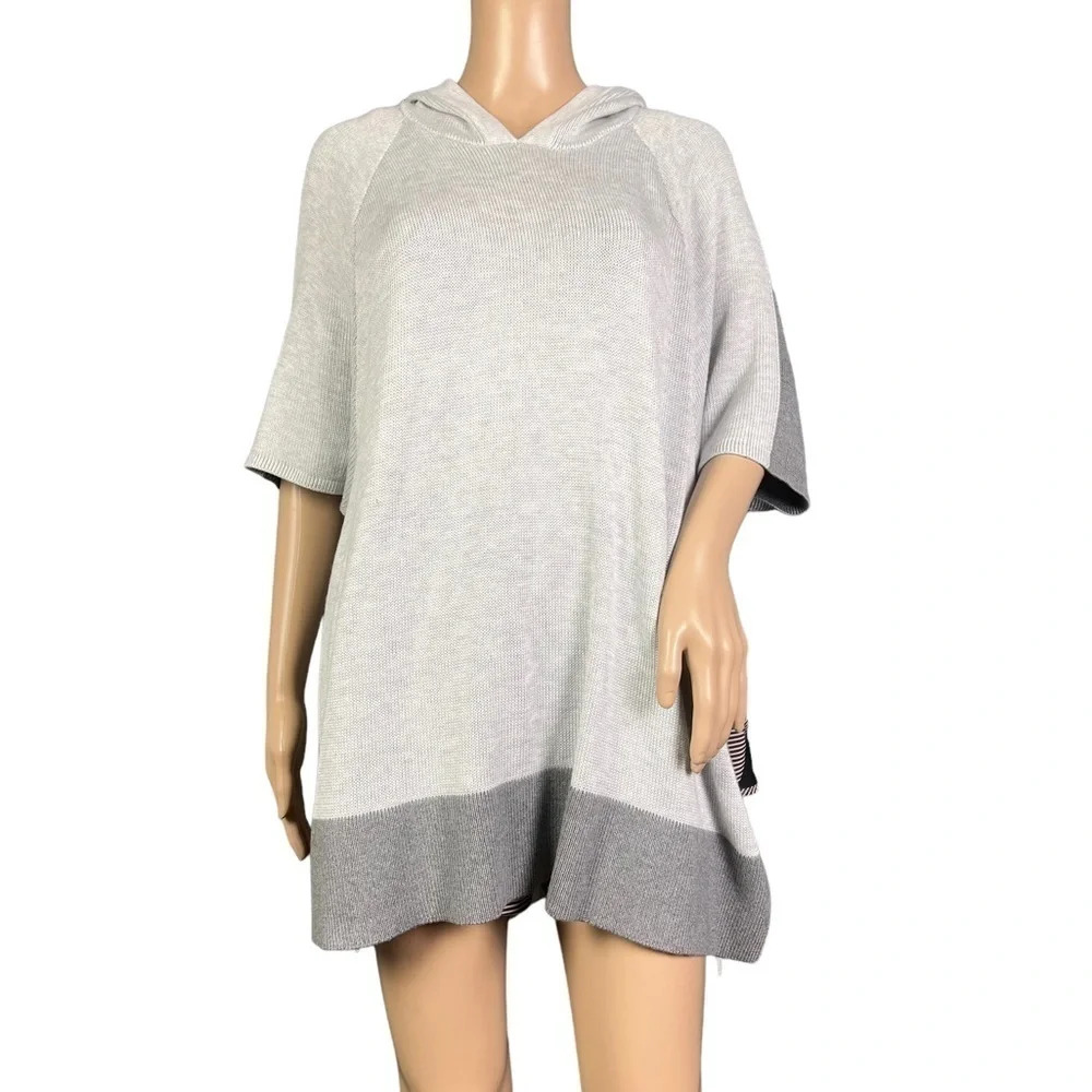 LULULEMON Womens Opened Up Hooded Poncho Size S/M Gray Color Block Tunic Sweater - Picture 4 of 8